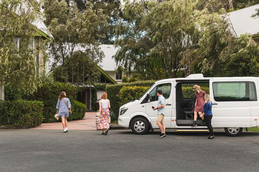 Marlborough: Wineries Visit with Tastings and 2-Course Lunch - Views on the drive: why the road trip matters in Marlborough