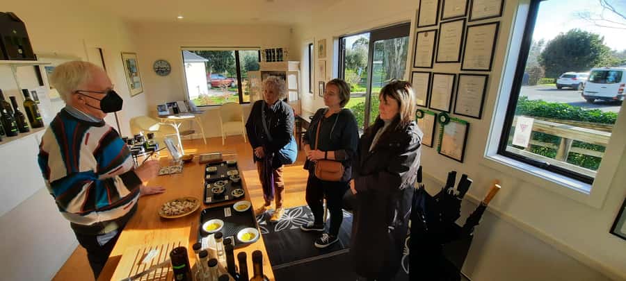Martinborough Wine and Food Tour with Lunch from Wellington - Schoc Chocolates stop: a sweet counterpoint to wine and cheese