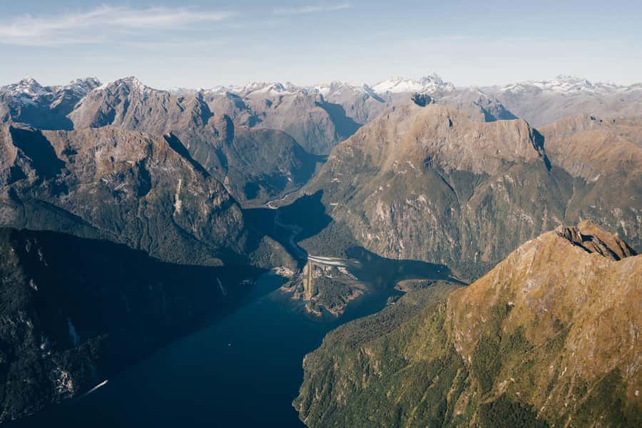 Milford Sound: 1.5-Hour Helicopter Tour with Two Landings - The 90-minute plan: Queenstown pickup to two landings