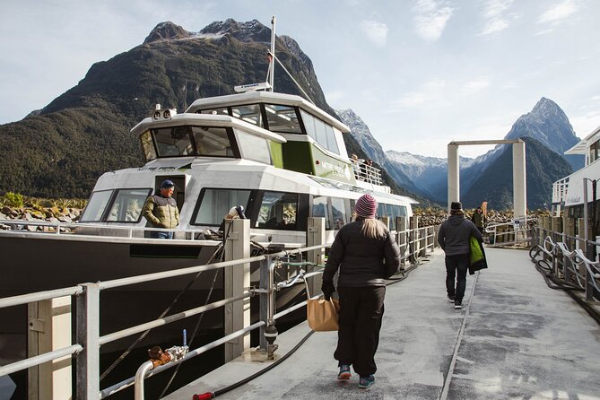 Milford Sound Coach, Cruise and Flight Sightseeing Tour from Queenstown - When the weather changes the plan, here is what to expect