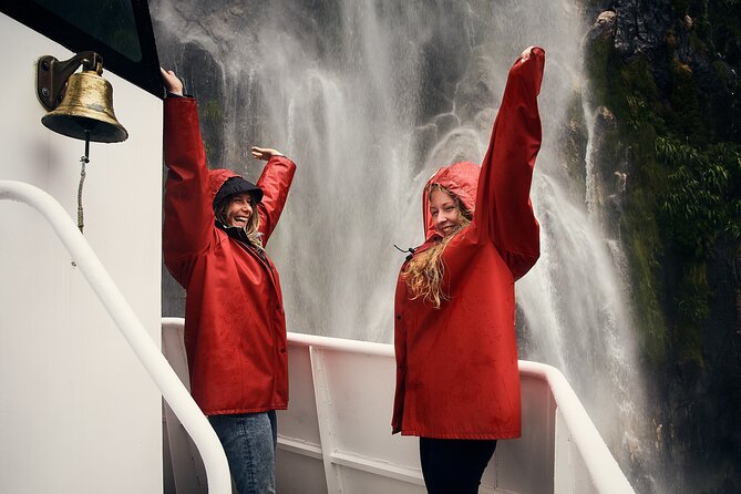 Milford Sound Cruise: Stunning Views & Optional Picnic or Buffet - Milford Sound in 1 hour 45 minutes: the basic feel of the cruise