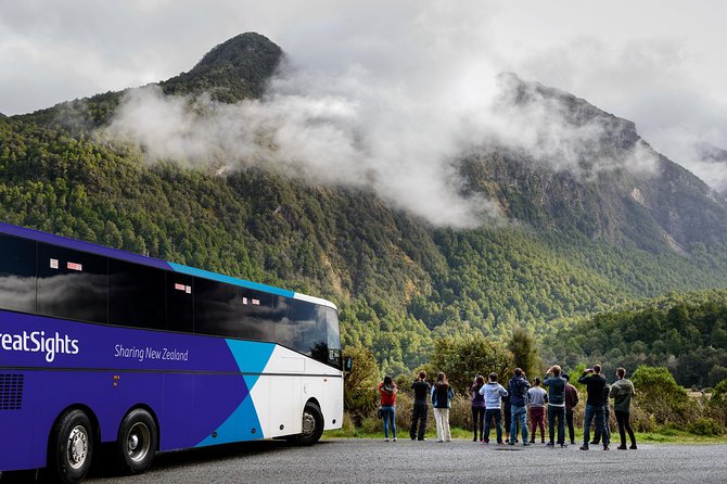 Milford Sound Day Tour from Queenstown - The Queenstown departure and the road-to-Milford rhythm