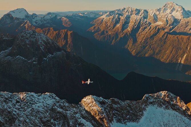 Milford Sound Day Tour with Scenic Cruise from Queenstown - Lake Wakatipu, Mirror Lakes Walk, and the Homer Tunnel Photo Stop
