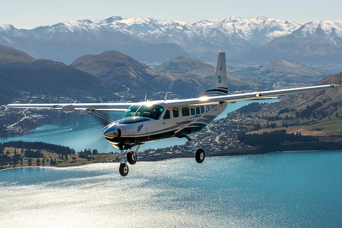 Milford Sound Flight and Cruise ex Queenstown - The return flight: a second chance at scale, plus different valleys