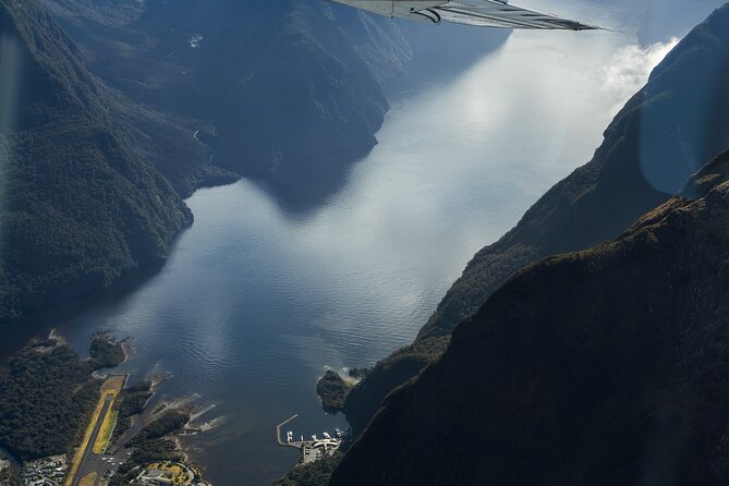 Milford Sound Flight and Cruise ex Queenstown (incl Lunch) - Should You Book This Milford Sound Flight and Cruise?