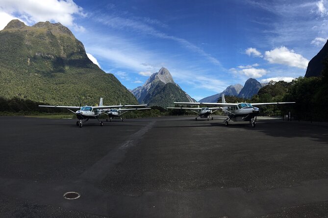 Milford Sound Flight and Cruise ex Queenstown (incl Lunch) - The Plane Ride: Southern Alps Views, Then Straight Into Milford