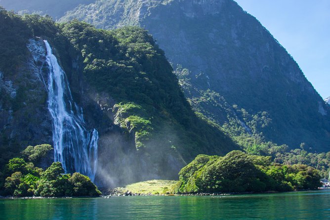 Milford Sound Glacier Flight & Cruise from Wanaka - What the best days feel like, and what to expect if clouds roll in