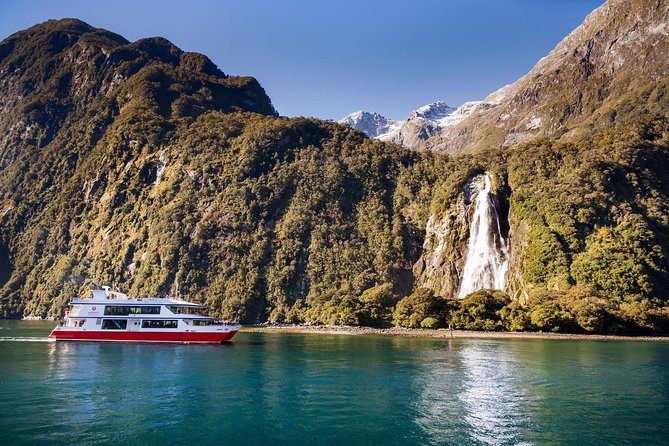 Milford Sound Grand Tour Helicopter Scenic Flight Departing from Milford Sound - Price, Group Size, and Value: Is This Worth $555.41?