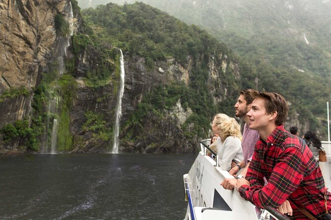 Milford Sound Nature Cruise and Self-Guided Scenic Track Walk - Walk-first vs cruise-first: which order fits your energy?