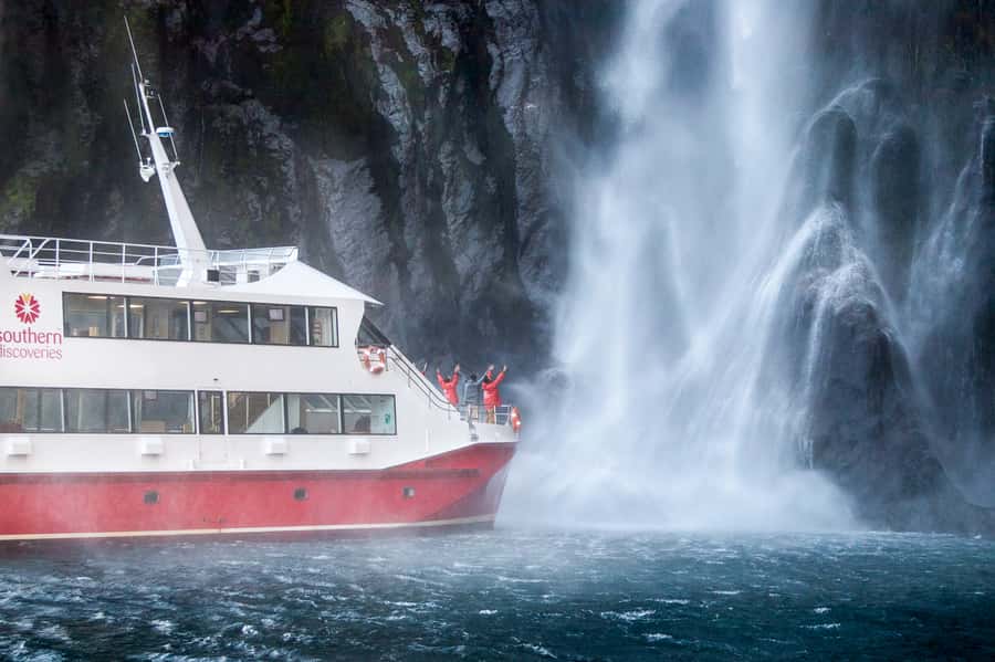 Milford Sound: Nature Cruise - Grand Views & Optional Lunch - Commentary on board: live English plus a multilingual app
