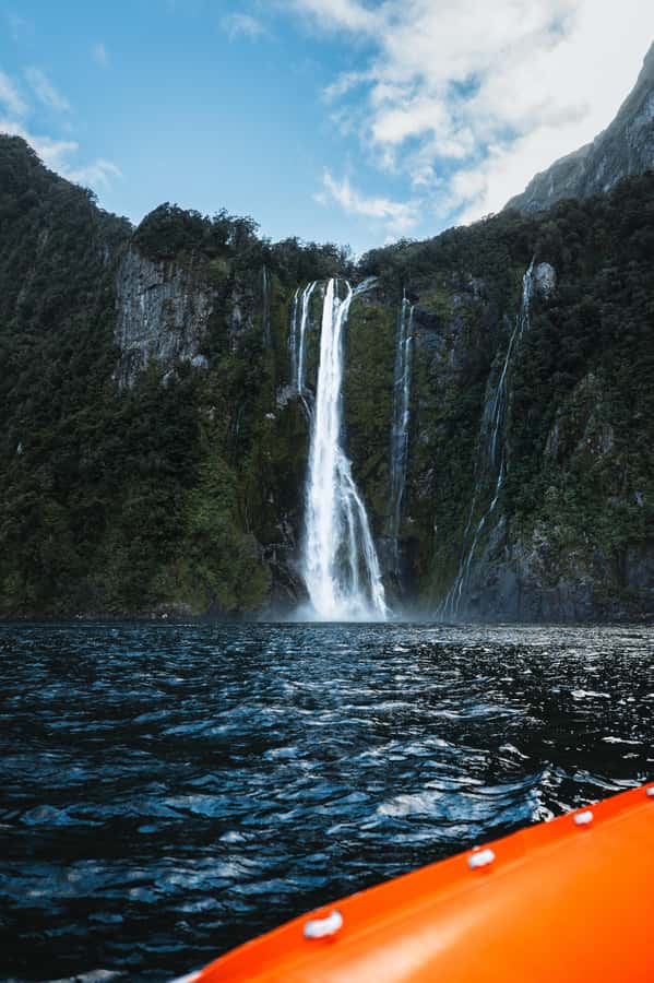 Milford Sound: Nature Cruise on a Modern Catamaran - Comfort, Hot Drinks, and Onboard Choices You Can Actually Use