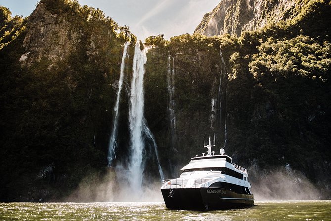 Milford Sound Overnight Cruise Fiordland Jewel - Arriving at Milford Sound Terminal: timings that actually matter
