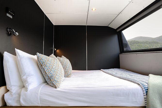 Milford Sound Overnight Cruise Fiordland Jewel - Group size and comfort: the feel onboard is part of the deal