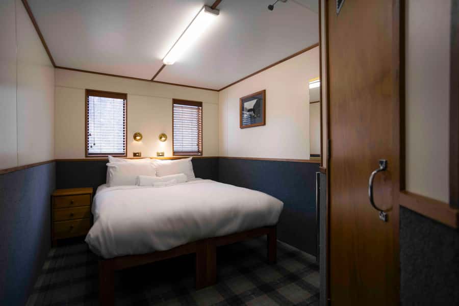 Milford Sound: Overnight Cruise with Water Activities - Who should book this Milford Sound overnight