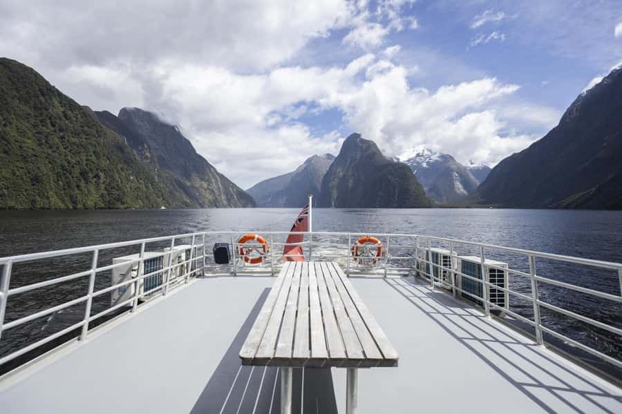 Milford Sound: Premium Small Group Cruise with Canape Lunch - Up Close With the Fiord: Cliff Faces, Spray, and Photography Tips