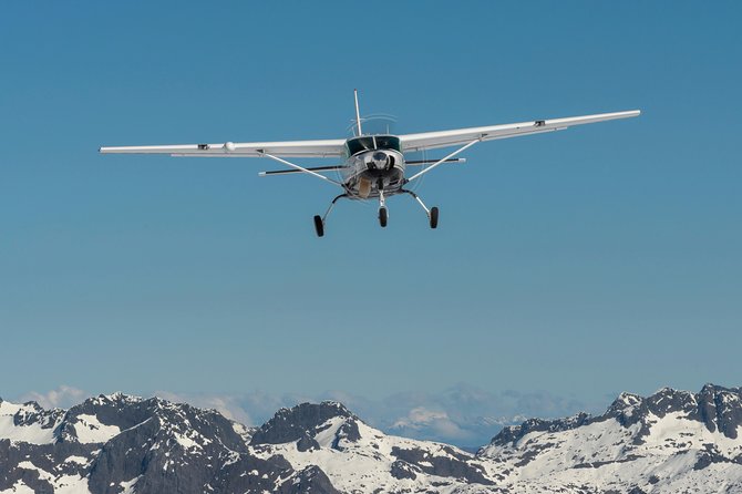 Milford Sound Scenic Flight with Landing from Queenstown - Comfort, photos, and making the most of your “shore time”