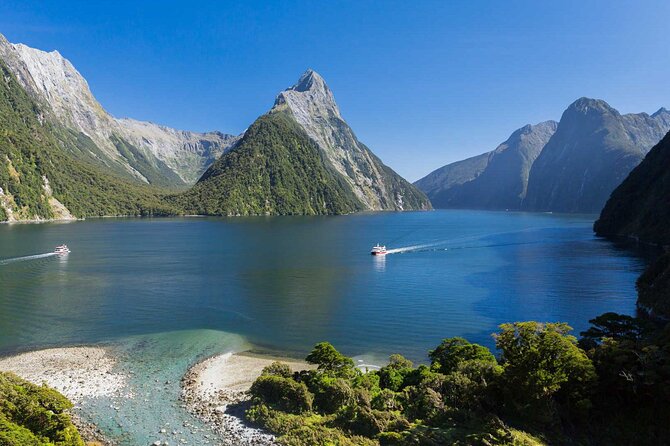 Milford Sound Small Group Tour, Cruise & Picnic Lunch - Eglinton Valley and Mirror Lakes, two photo stops that reward clear skies