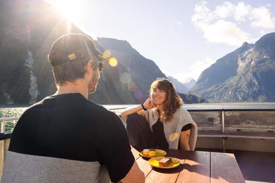 Milford Sound: Wildlife & Nature Cruises - Live commentary in English: the best seats for hearing the story