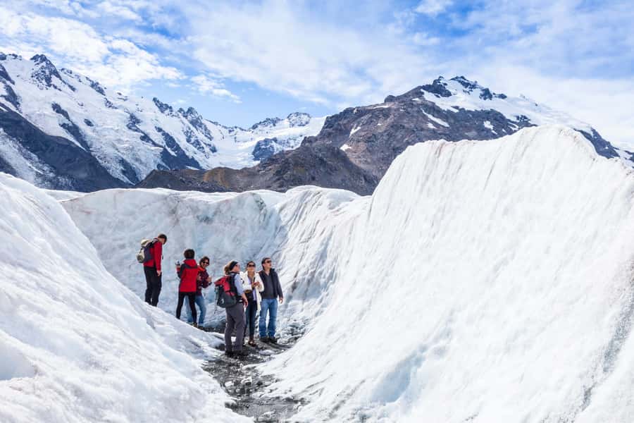 Mount Cook: 3 Hour Heli Hike to the Tasman Glacier - Safety and Guide Style: What You’re Paying For