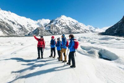 Mount Cook: 3-Hour Tasman Glacier Helicopter Ride and Hike