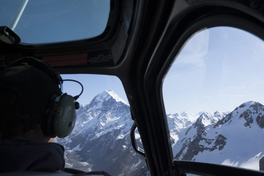 Mount Cook: 50-Minute Aoraki Scenic Helicopter Flight - What the Pilot Experience Feels Like