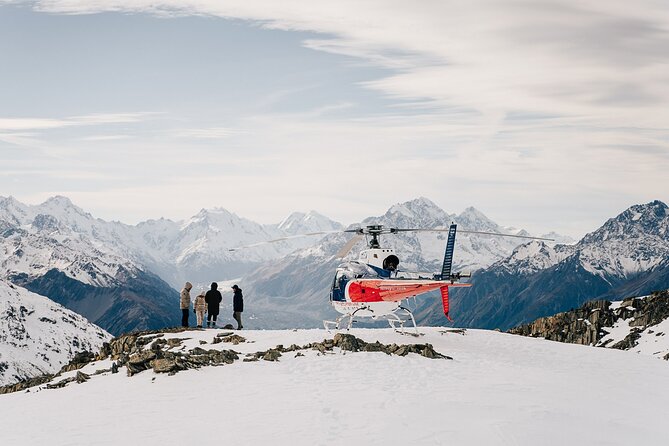 Mount Cook Alpine Explorer Helicopter Flight with Alpine Landing - From Glentanner Park into the Southern Alps