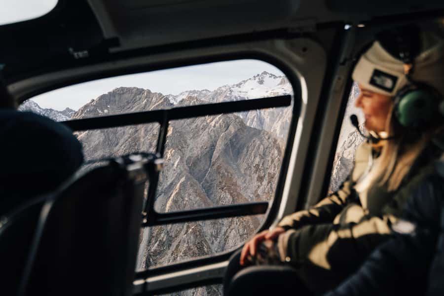 Mount Cook: Helicopter Flight with Alpine Landing - The Alpine Landing: Where the Views Get Real