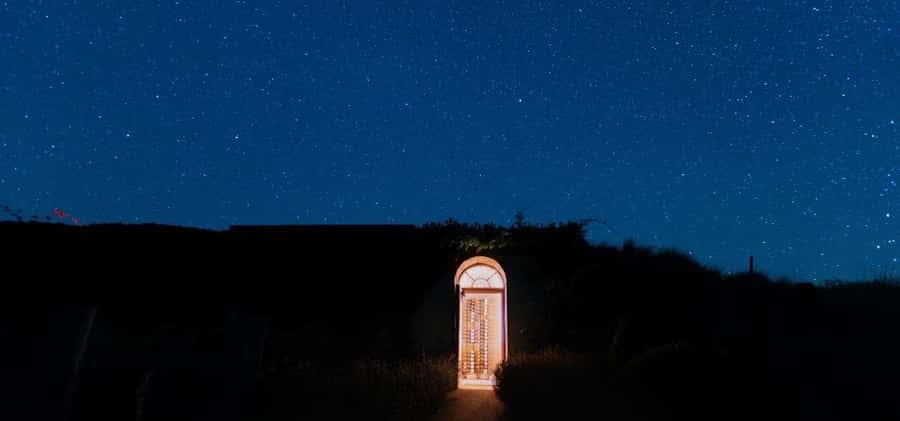 Mount Cook, Lake Pukaki: Billion Star Dining - Where the Southern sky story begins, wine cellar welcome drink
