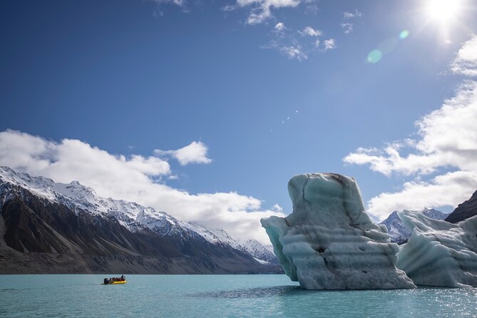 Mount Cook, Lake Tekapo and Tasman Glacier Tour from Christchurch - Lake Pukaki: a short stop that hits hard