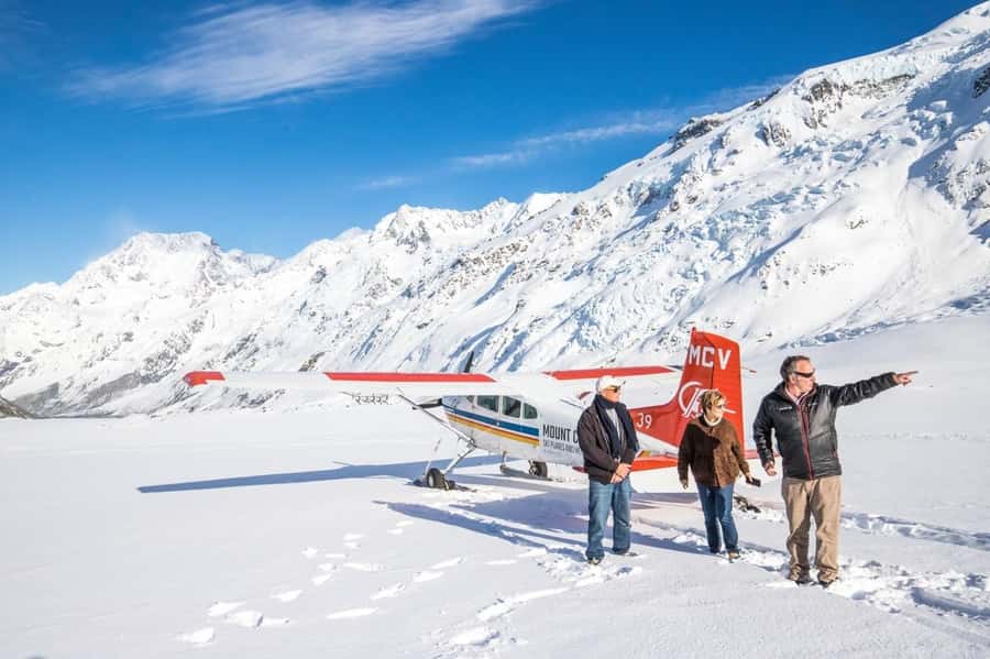 Mount Cook: Ski Plane and Helicopter Glacier Combo Flight - Weather reality: how wind can change the plan