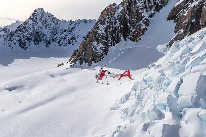 Mount Cook Spectacular Helicopter Flight from Fox Glacier - Why 40 minutes of flying time matters over the South Island