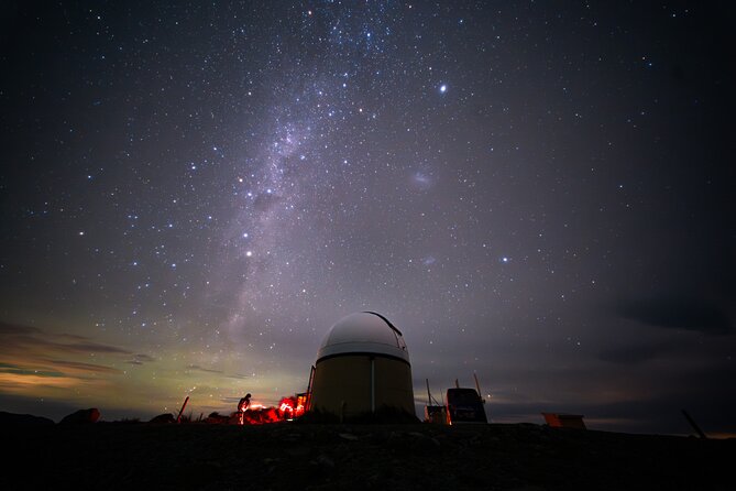 Mount John Observatory Stargazing Experience, Tekapo - Stop 2: University of Canterbury summit viewing with laser pointers and telescopes