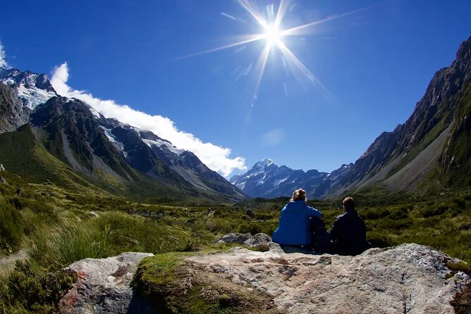 Mt Cook Day Tour From Tekapo (Small Group, Carbon Neutral) - Onboard commentary and seat strategy for the views