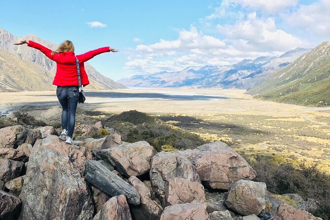 Mt Cook & Tasman Glacier lookout Small Group Tour from Queenstown - Key Things You’ll Notice on This Mt Cook and Tasman Glacier Day