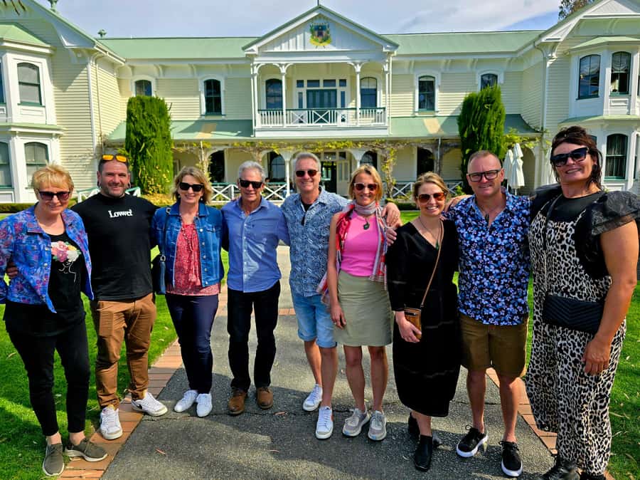 Napier: Afternoon Winery Tour Tasting at 3 Great Wineries - Oak Avenue and Gimblett Gravels Road: the drive-by lessons you’ll remember