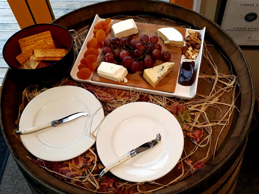 Napier: Afternoon Winery Tour Tasting at 3 Great Wineries - The middle cellar-door stops: how the tasting experience is set up