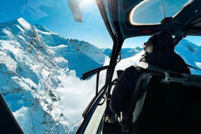 Pilot’s Choice: 2 Glaciers & Snow Landing – 35min