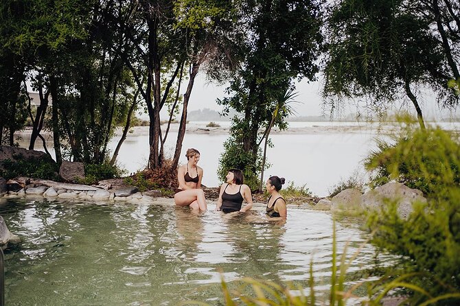 Polynesian Spa Rotorua: Deluxe Lake Spa Hot Spring Bathing - Recliners, lounge, and premium changing rooms that actually help
