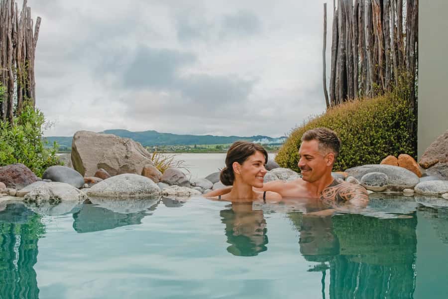 Polynesian Spa Rotorua: Lake View Private Pools Experience - Private Lake View Pools: What the 45 Minutes Is Really Like