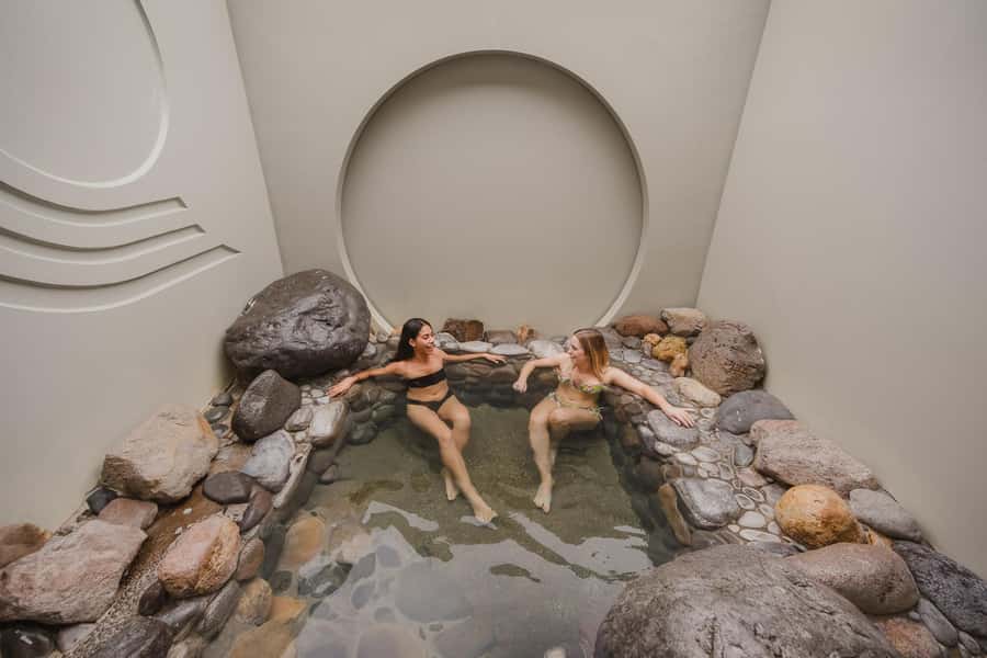Polynesian Spa Rotorua: Sky View Private Pools Experience - Sky View Private Pools, Simple Cubicles With Real Privacy