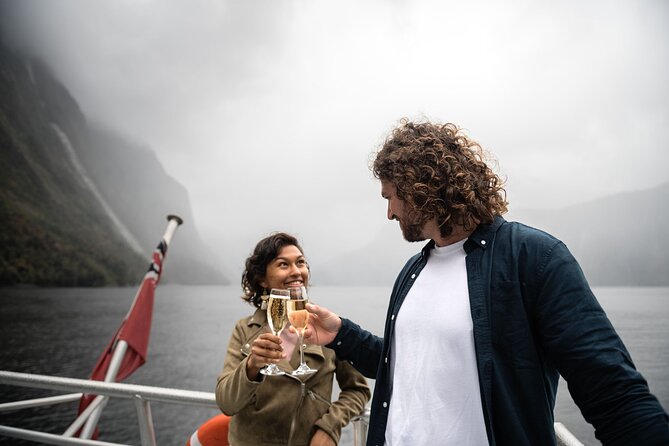 Premium Milford Sound Cruise Including Lunch - RealNZ meeting point and the 11:00 start you should plan around