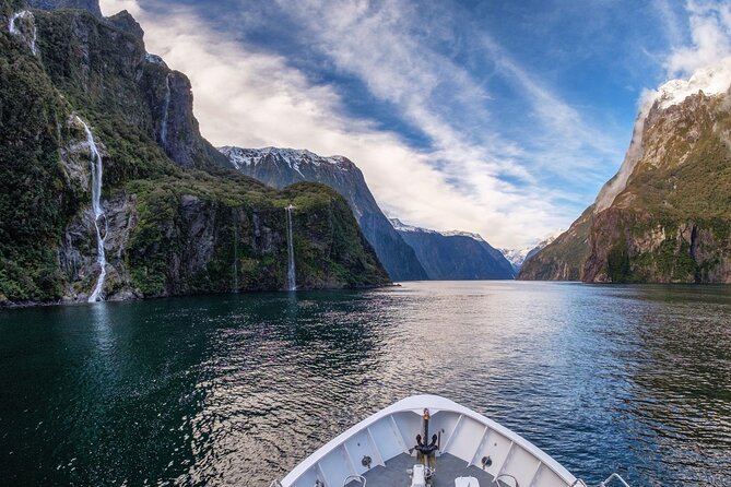 Premium Milford Sound Tour, Cruise & Lunch from Te Anau - Eglinton Valley: glacier country with real wow factor