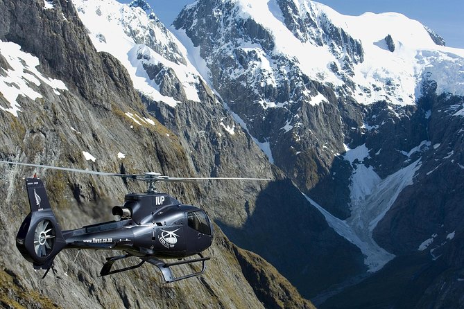 Premium Milford Sound Tour Including Cruise, Flight & Lunch - Eglinton Valley and Mirror Lakes: quick stops with big payoff