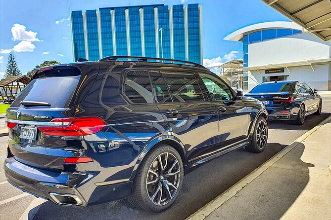 Private Auckland Airport Transfer to/from Auckland Hotels - Van - What You Get in the Van, Comfort Extras and the One Thing to Confirm