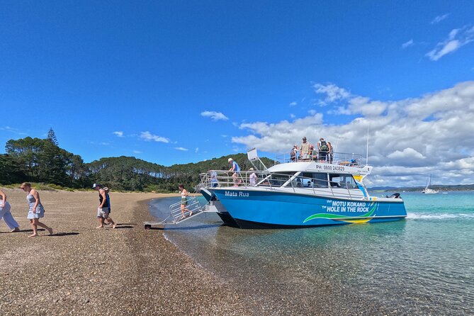 Private Charter: Hole in the Rock Cruise with Island Stopovers - Key things to know before you go