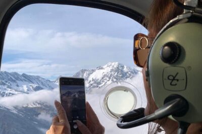 Private Flight: 3 Glaciers with Snow Landing – 45mins