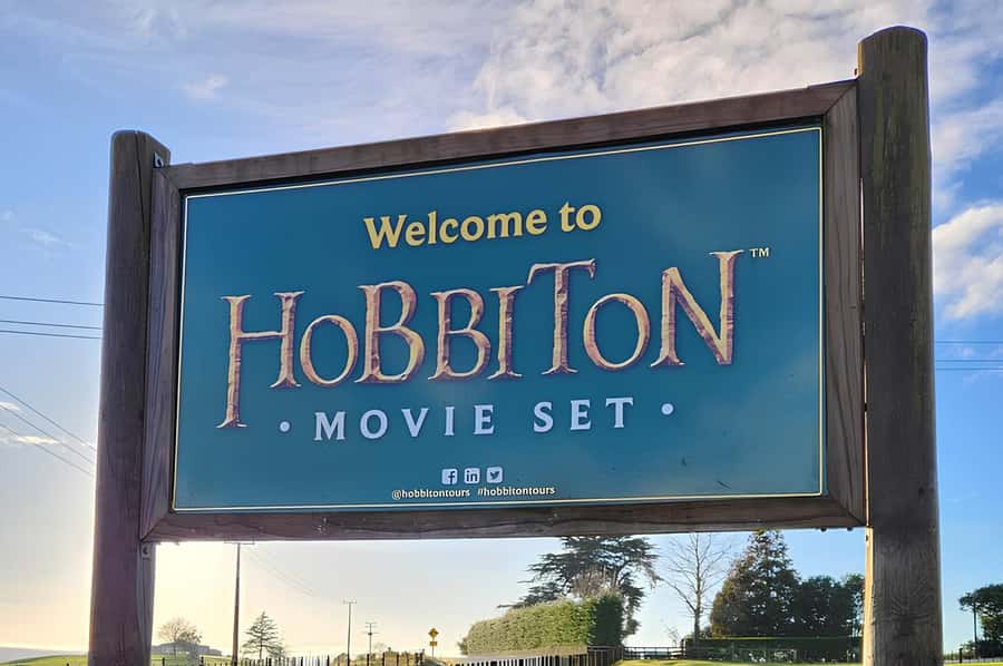 Private Hobbiton & BlueSprings & Redwood forest fromAuckland - Why This Private Auckland Day Makes Sense