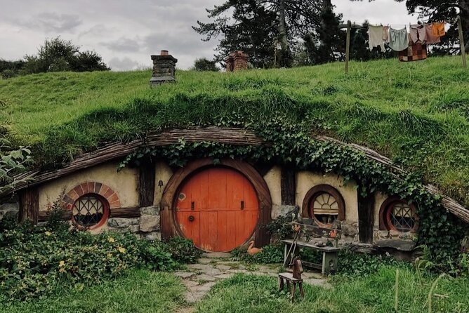 Private Hobbiton Movie Set and Rotorua Day Trip from Auckland - Price and value: what you pay, and how the optional tickets change the math