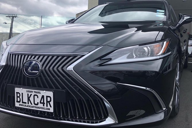 Private Luxury Airport Transfers in Auckland – Sedans & Vans - The 50-minute ride: WiFi, water, and feeling settled instead of rattled
