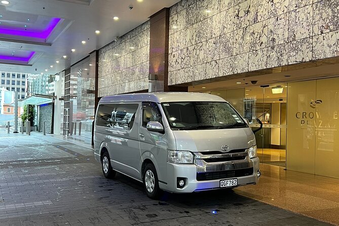Private Mini Van Transfer From Auckland Airport to Auckland City - Value for money: $93.09 per group up to 5
